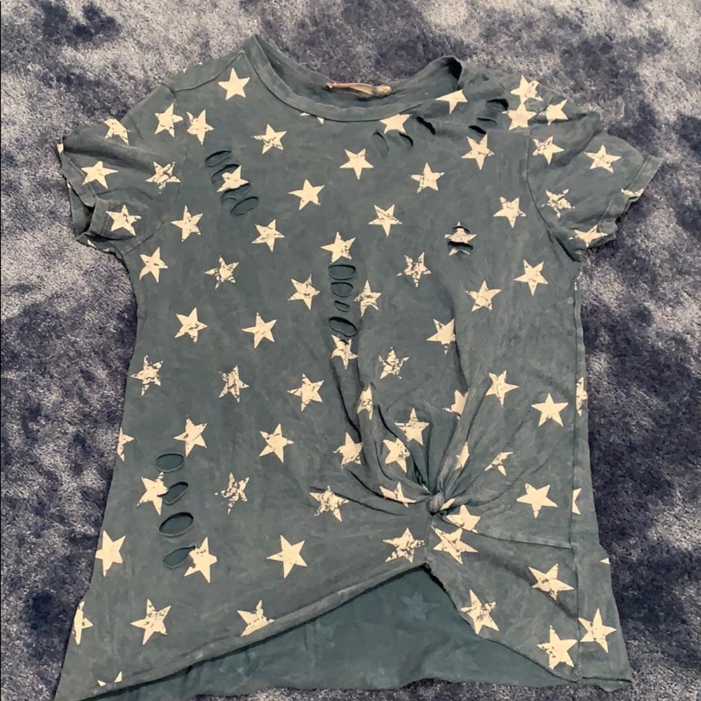 Distressed vintage havana t-shirt w/ stars and tie